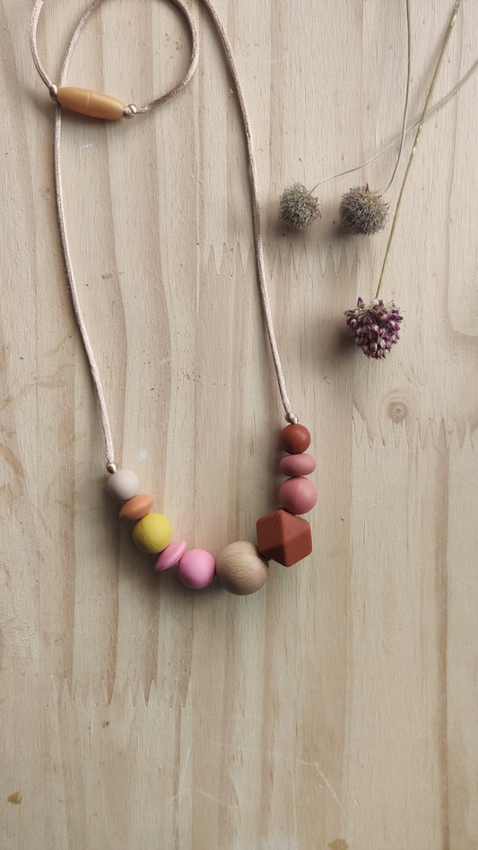 Collar lactancia/apego Poppy
